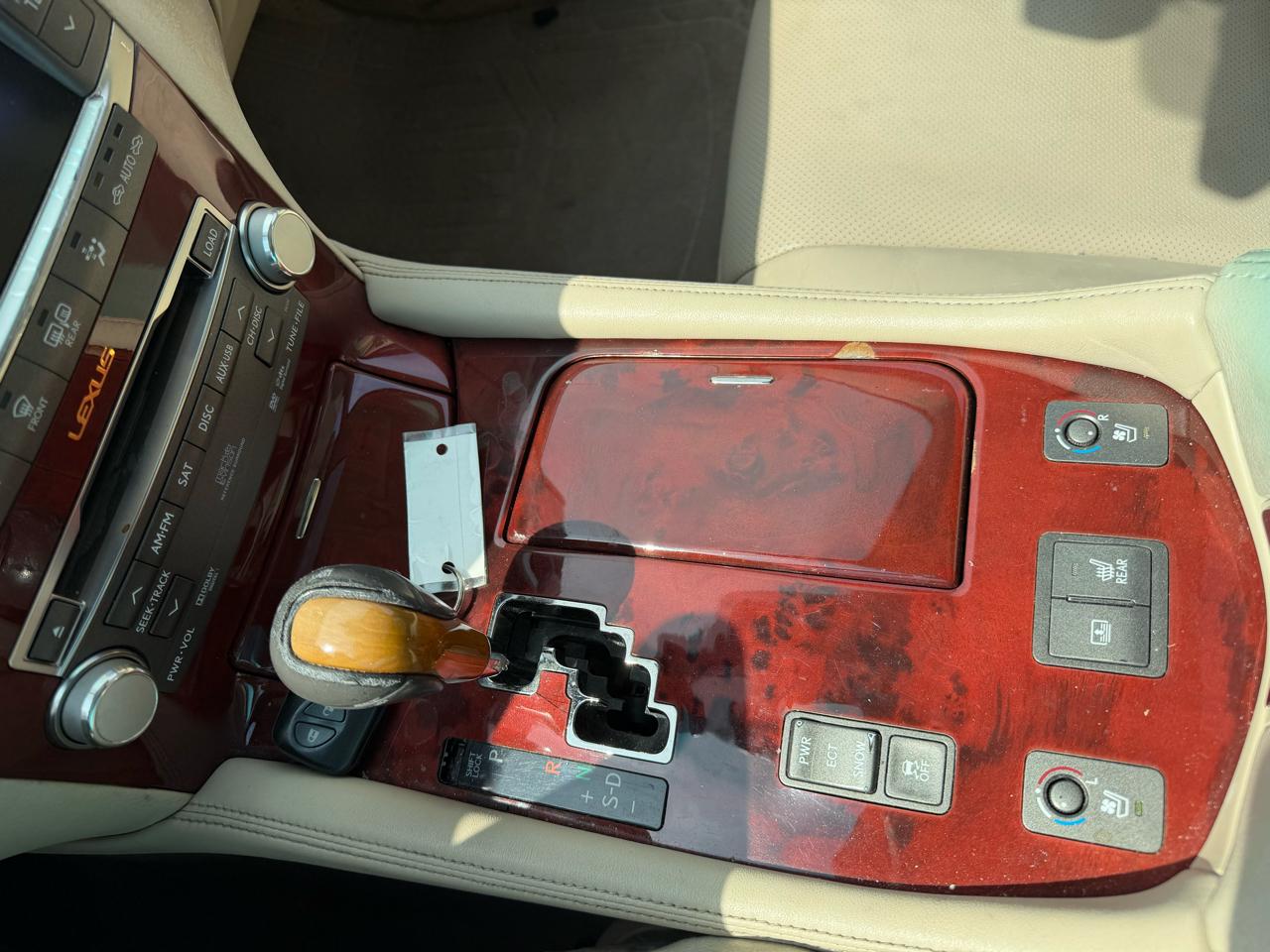 Lexus LS 460 L Luxury Sedan 2010