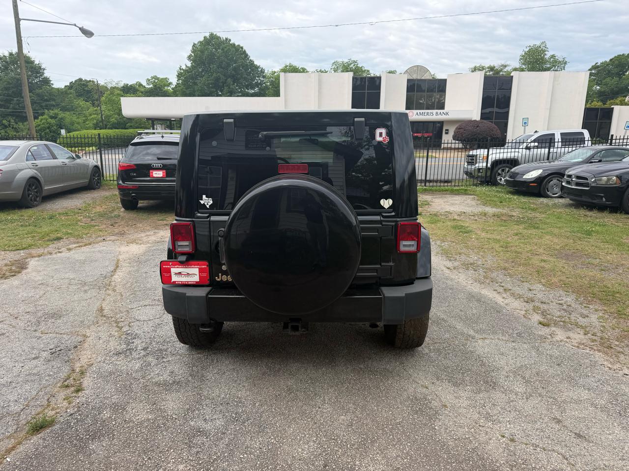 Jeep Wrangler Unlimited Sahara 4WD 2014
