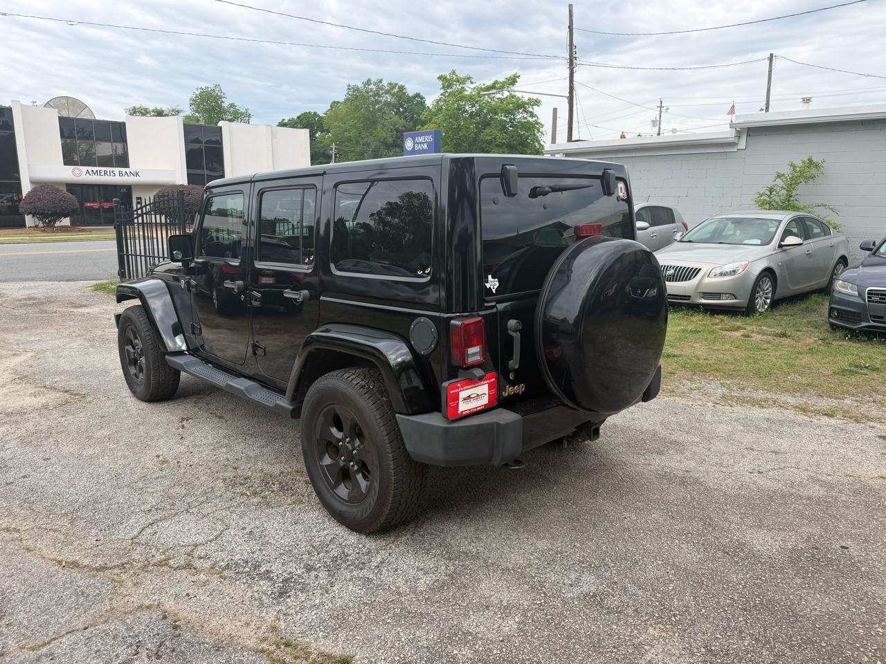 Jeep Wrangler Unlimited Sahara 4WD 2014