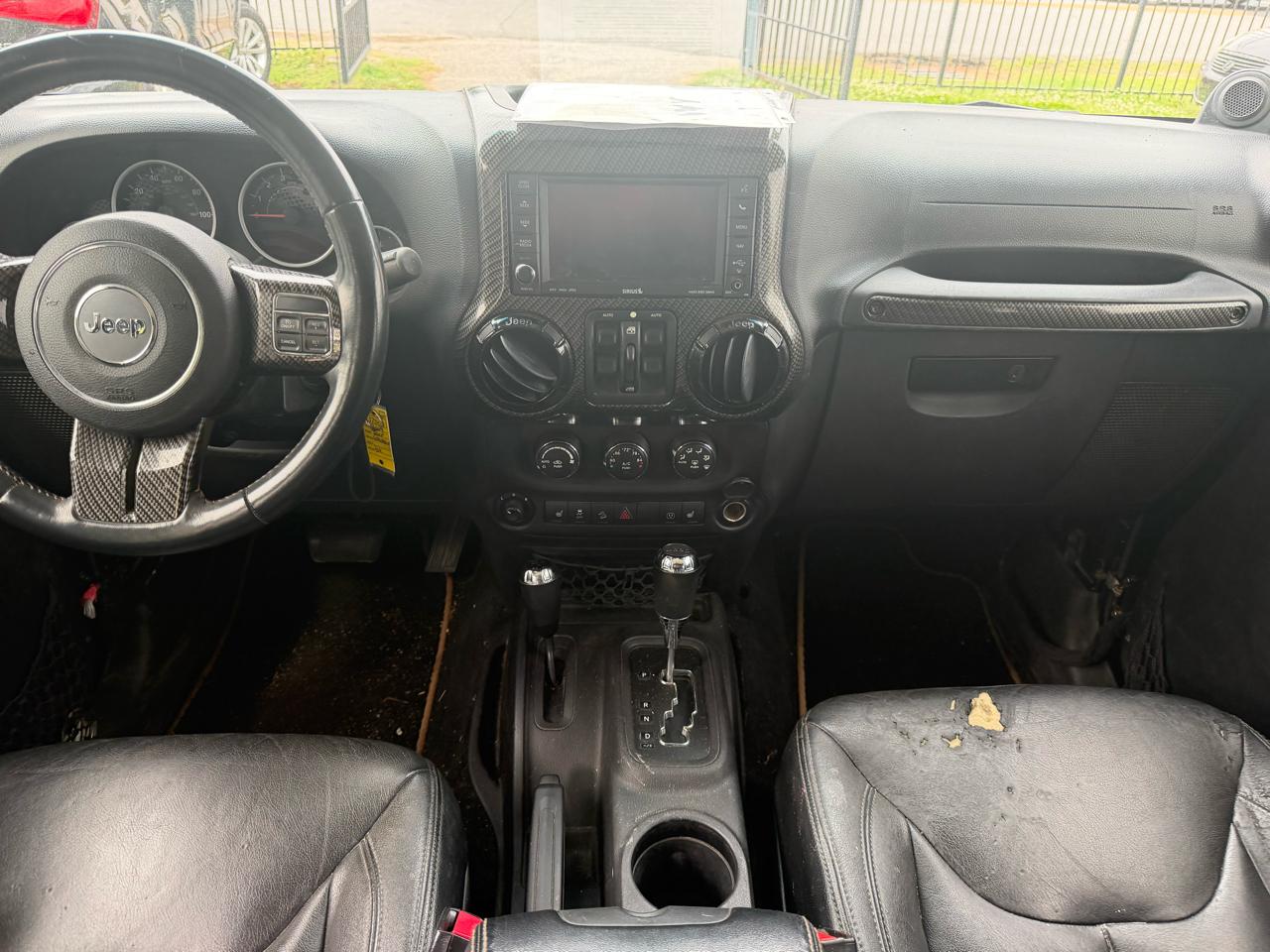 Jeep Wrangler Unlimited Sahara 4WD 2014