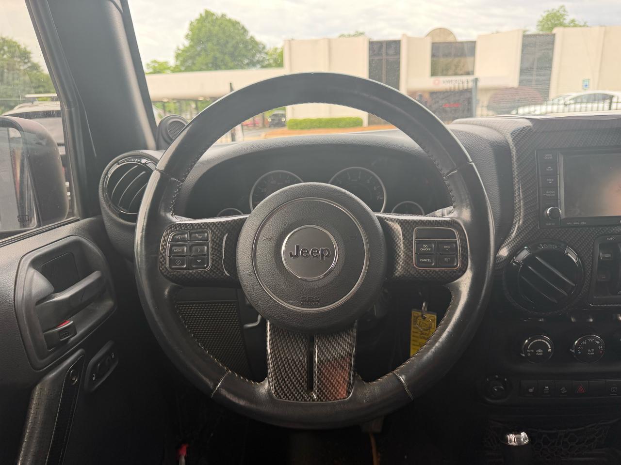Jeep Wrangler Unlimited Sahara 4WD 2014
