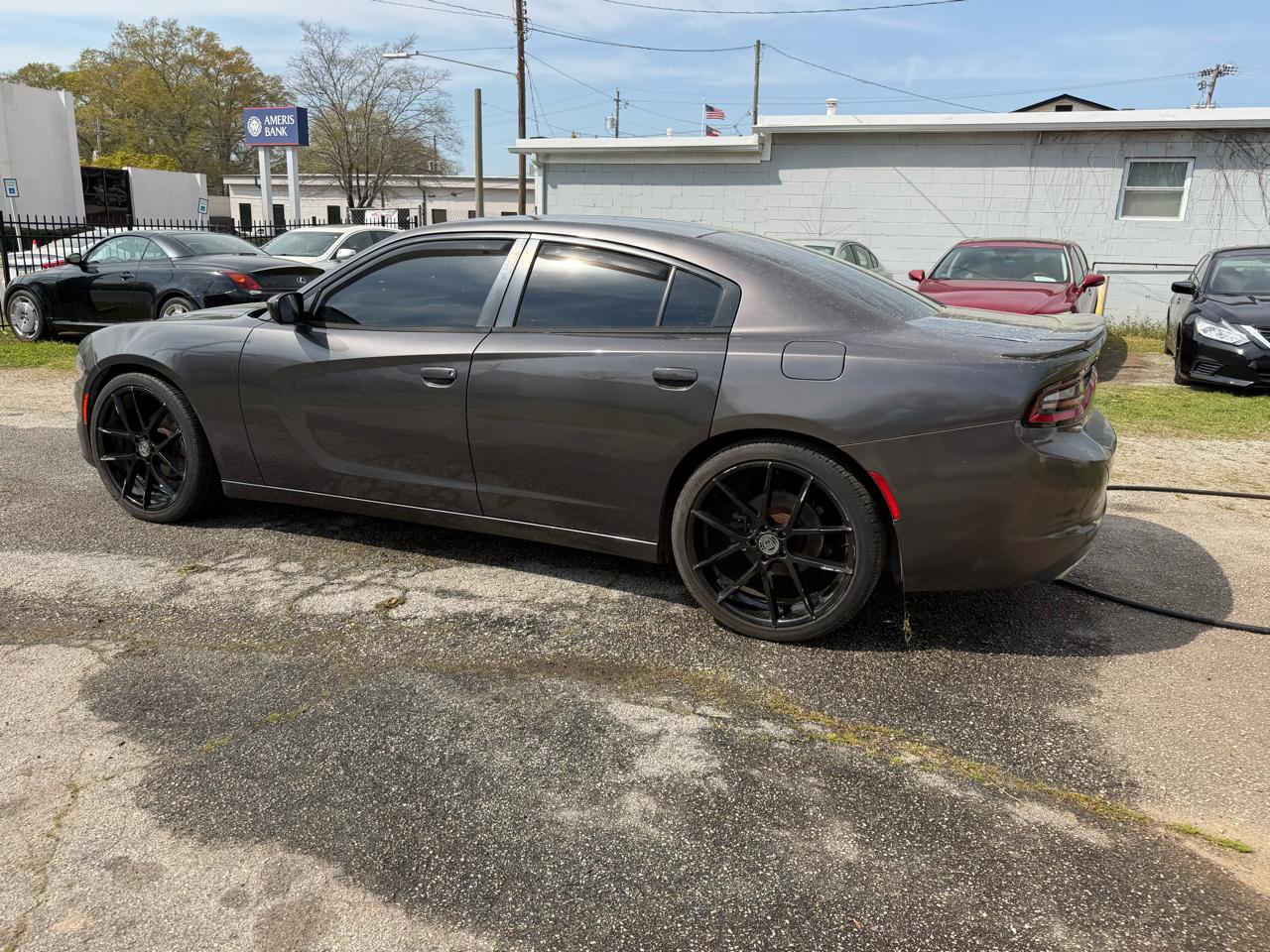 Dodge Charger SE 2016