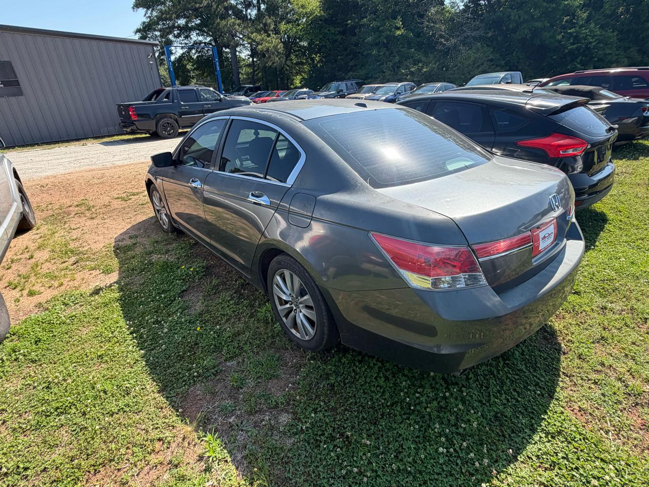 Honda Accord EX-L V-6 Sedan AT 2011