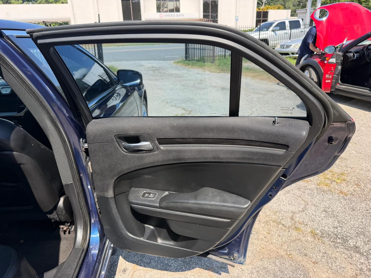 Chrysler 300 Limited RWD 2016