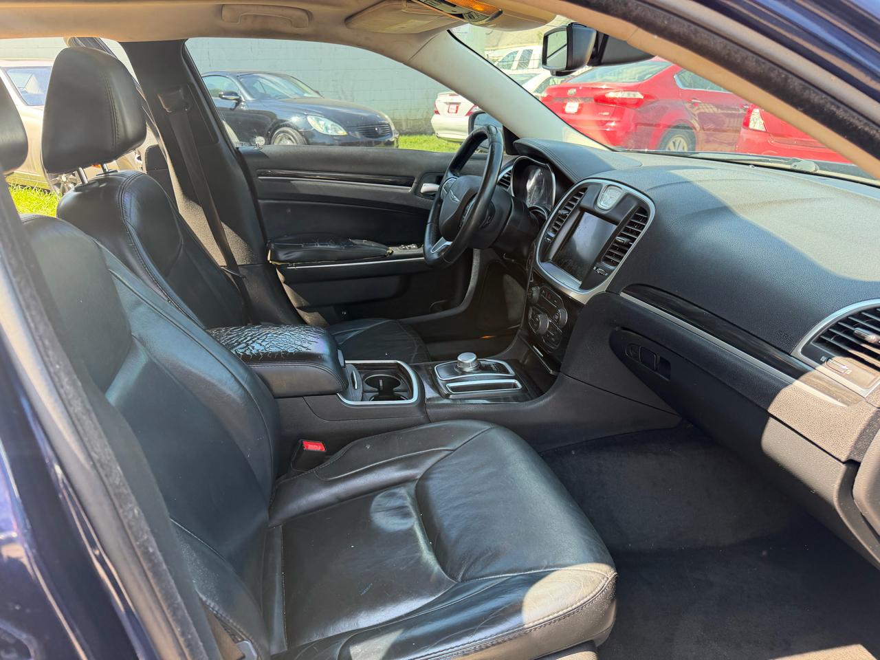 Chrysler 300 Limited RWD 2016