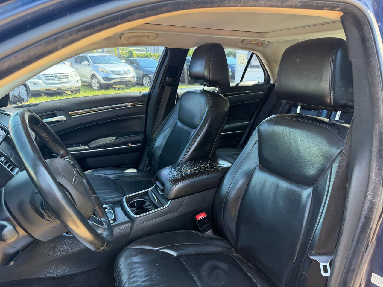 Chrysler 300 Limited RWD 2016
