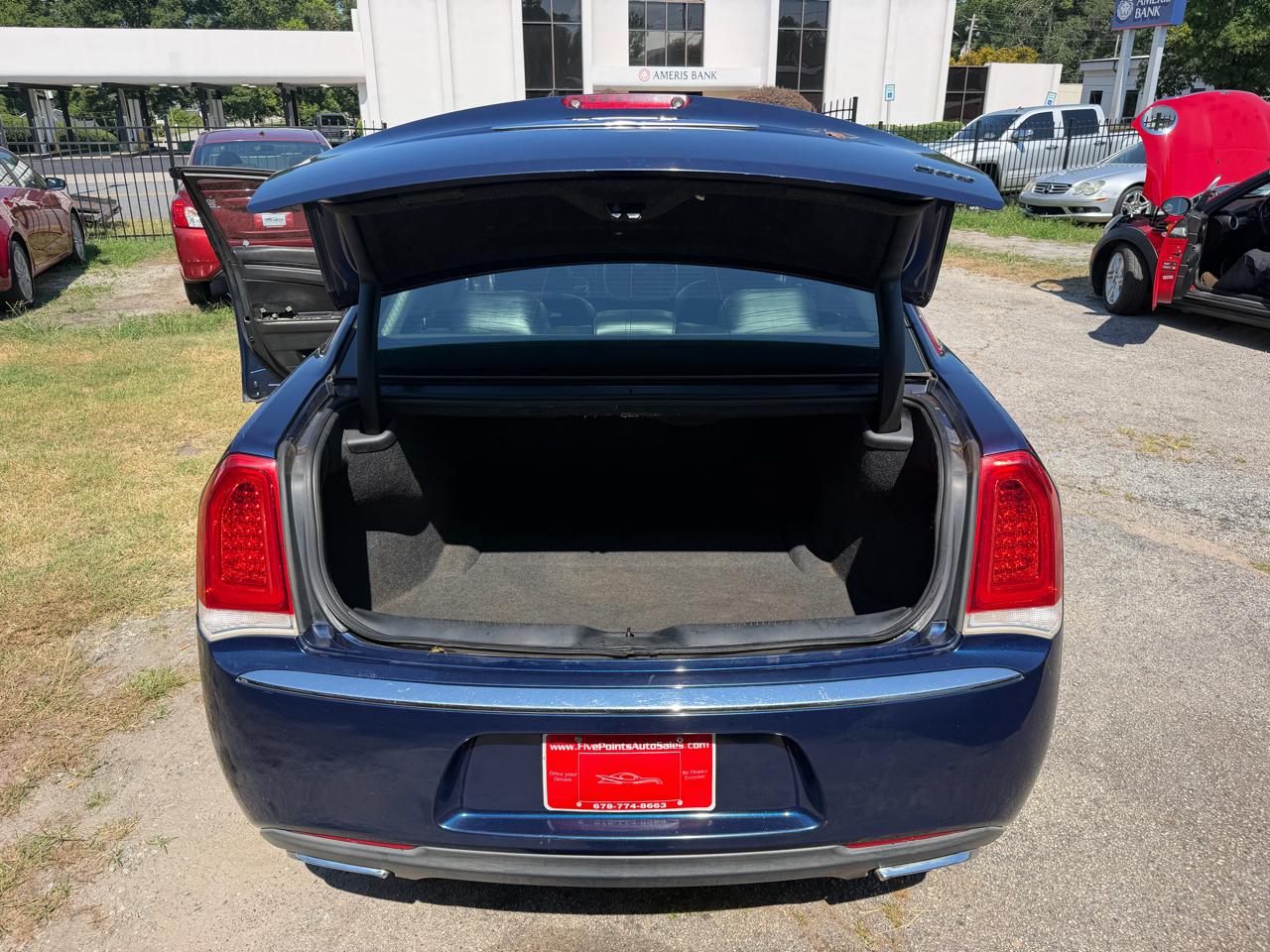 Chrysler 300 Limited RWD 2016