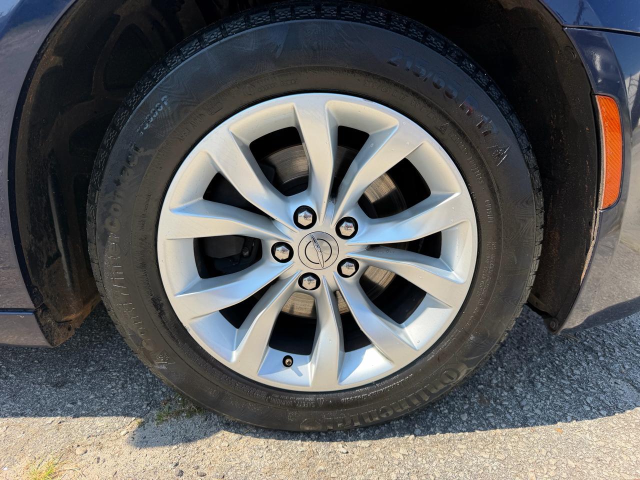 Chrysler 300 Limited RWD 2016