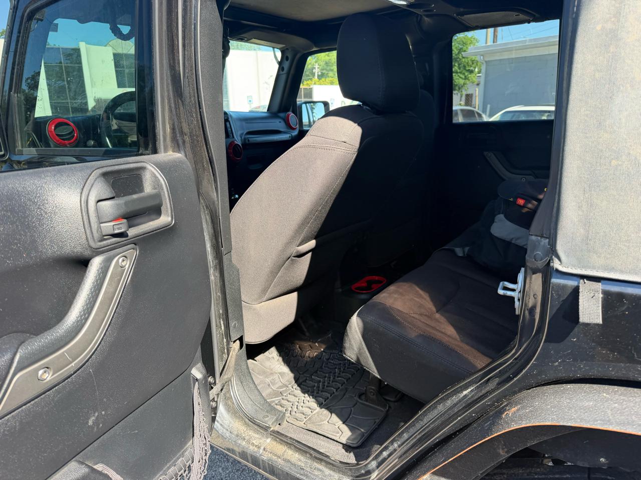 Jeep Wrangler Unlimited Sport 4WD 2015