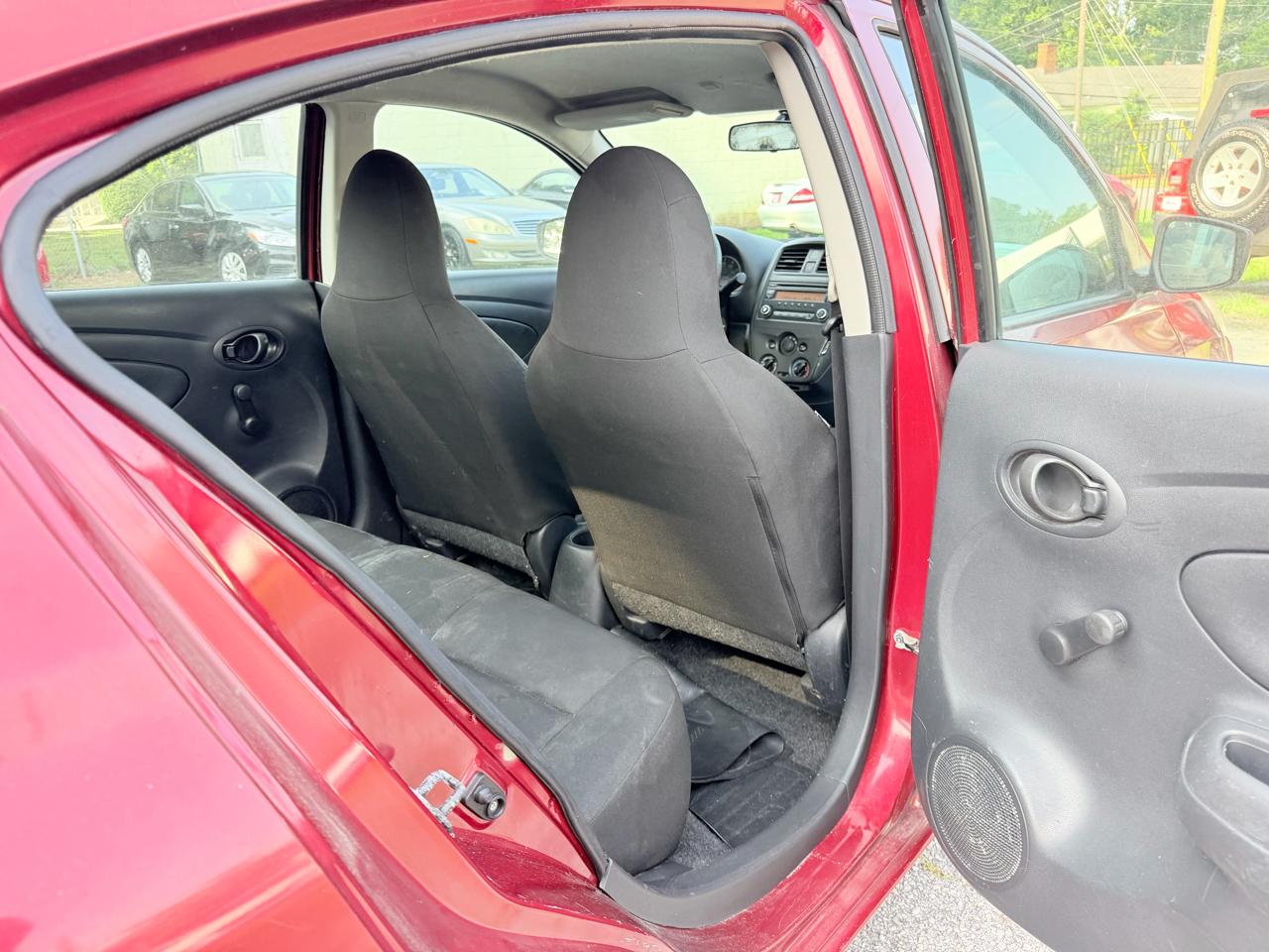 Nissan Versa 1.6 S 5M 2016