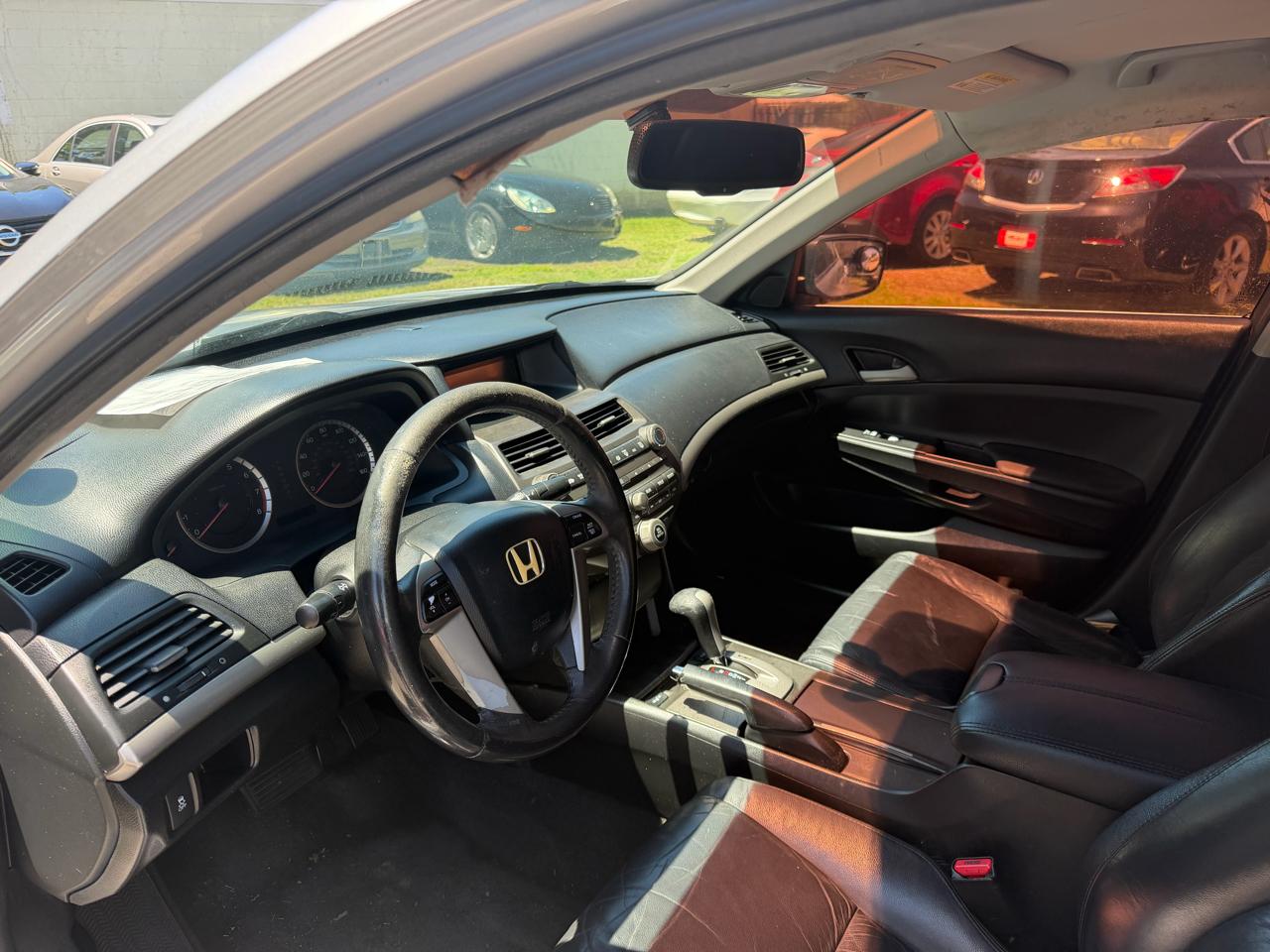 Honda Accord SE Sedan AT 2012