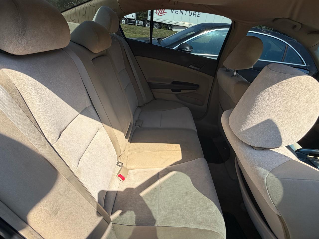 Honda Accord LX sedan AT 2009