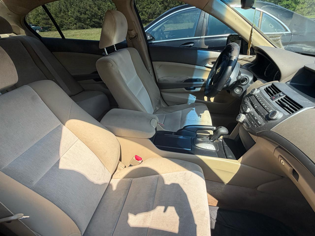 Honda Accord LX sedan AT 2009