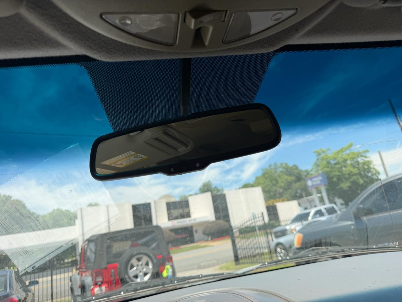 Nissan Titan XE Crew Cab 2WD 2006