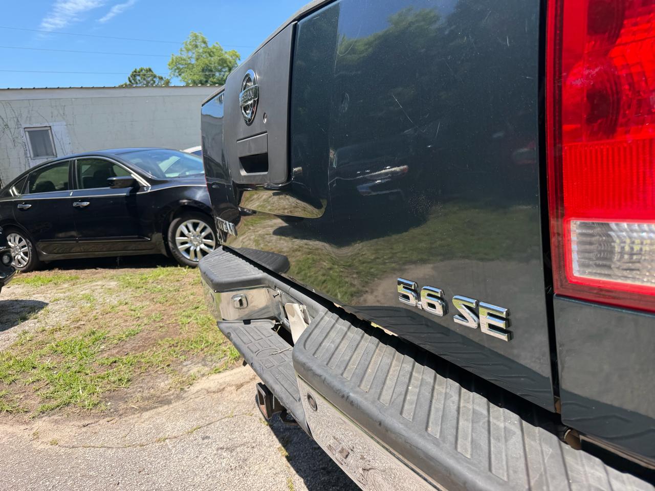 Nissan Titan XE Crew Cab 2WD 2006