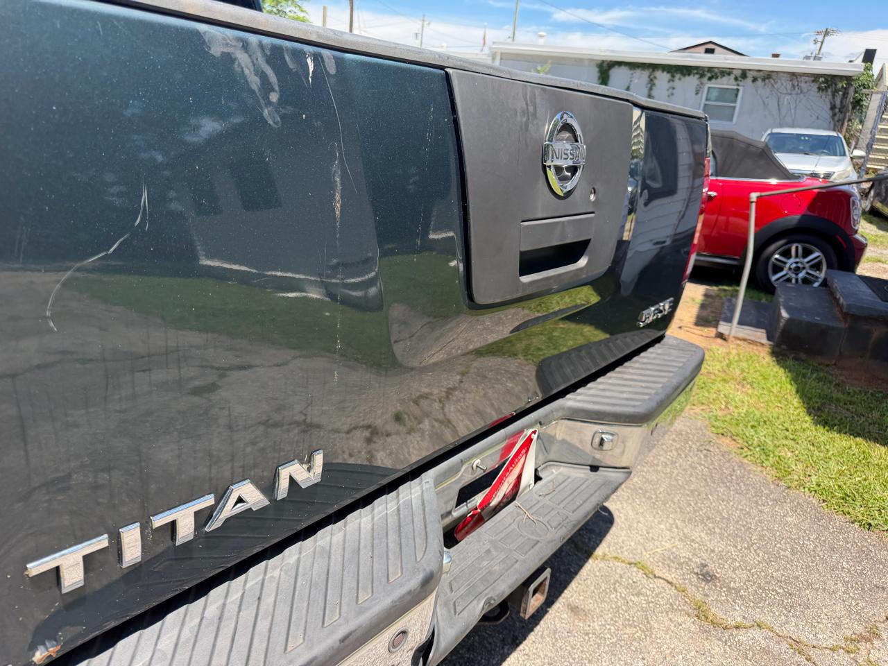 Nissan Titan XE Crew Cab 2WD 2006