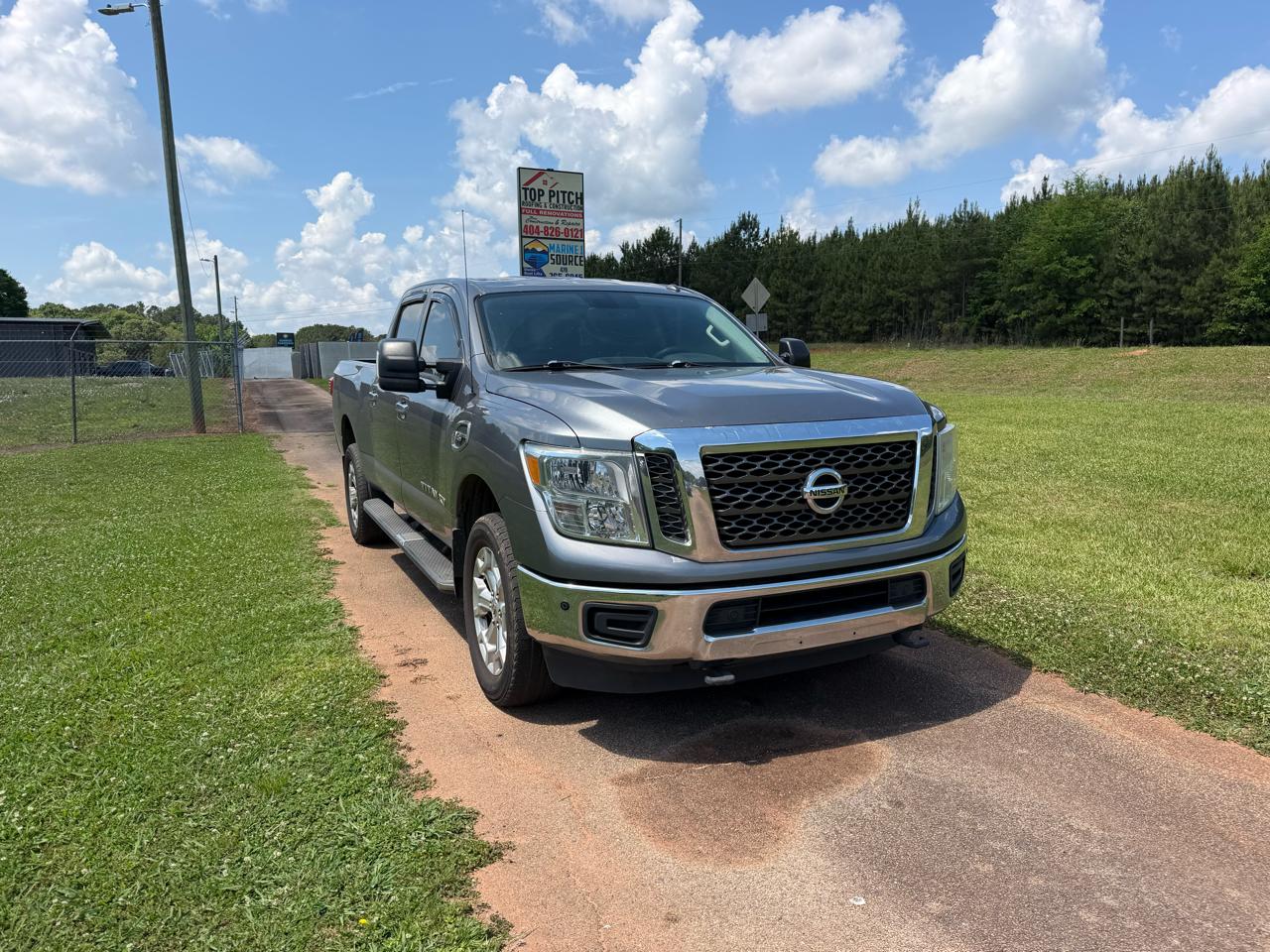 Nissan Titan XD SL Crew Cab 4WD 2018