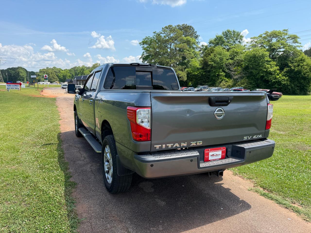 Nissan Titan XD SL Crew Cab 4WD 2018