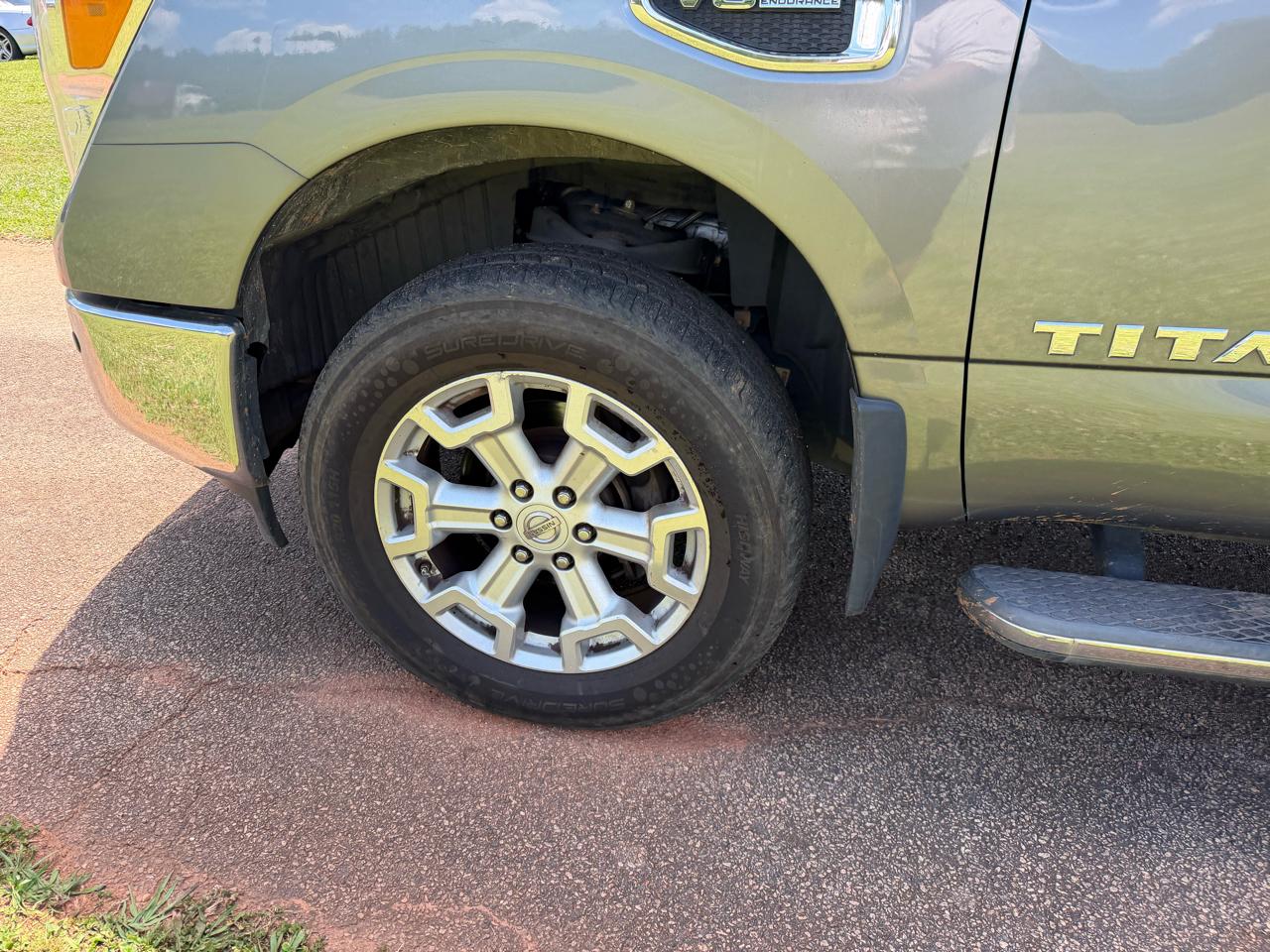 Nissan Titan XD SL Crew Cab 4WD 2018