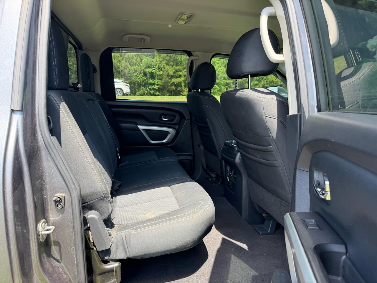 Nissan Titan XD SL Crew Cab 4WD 2018