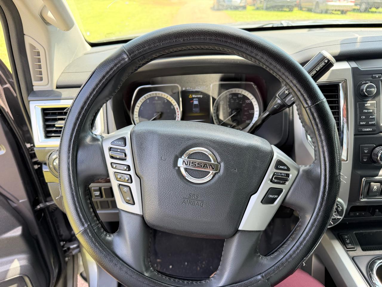Nissan Titan XD SL Crew Cab 4WD 2018