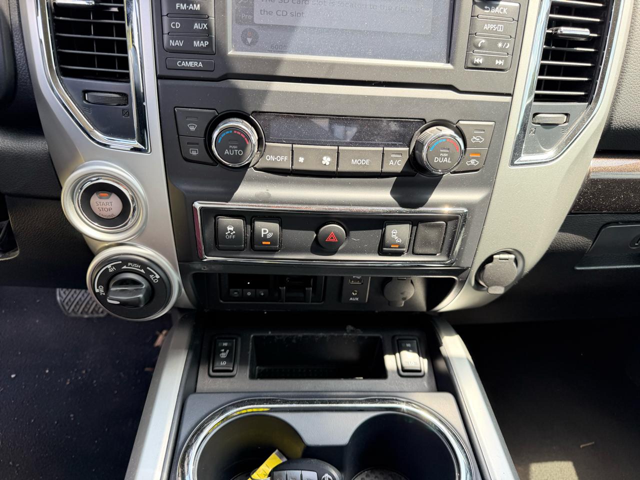Nissan Titan XD SL Crew Cab 4WD 2018