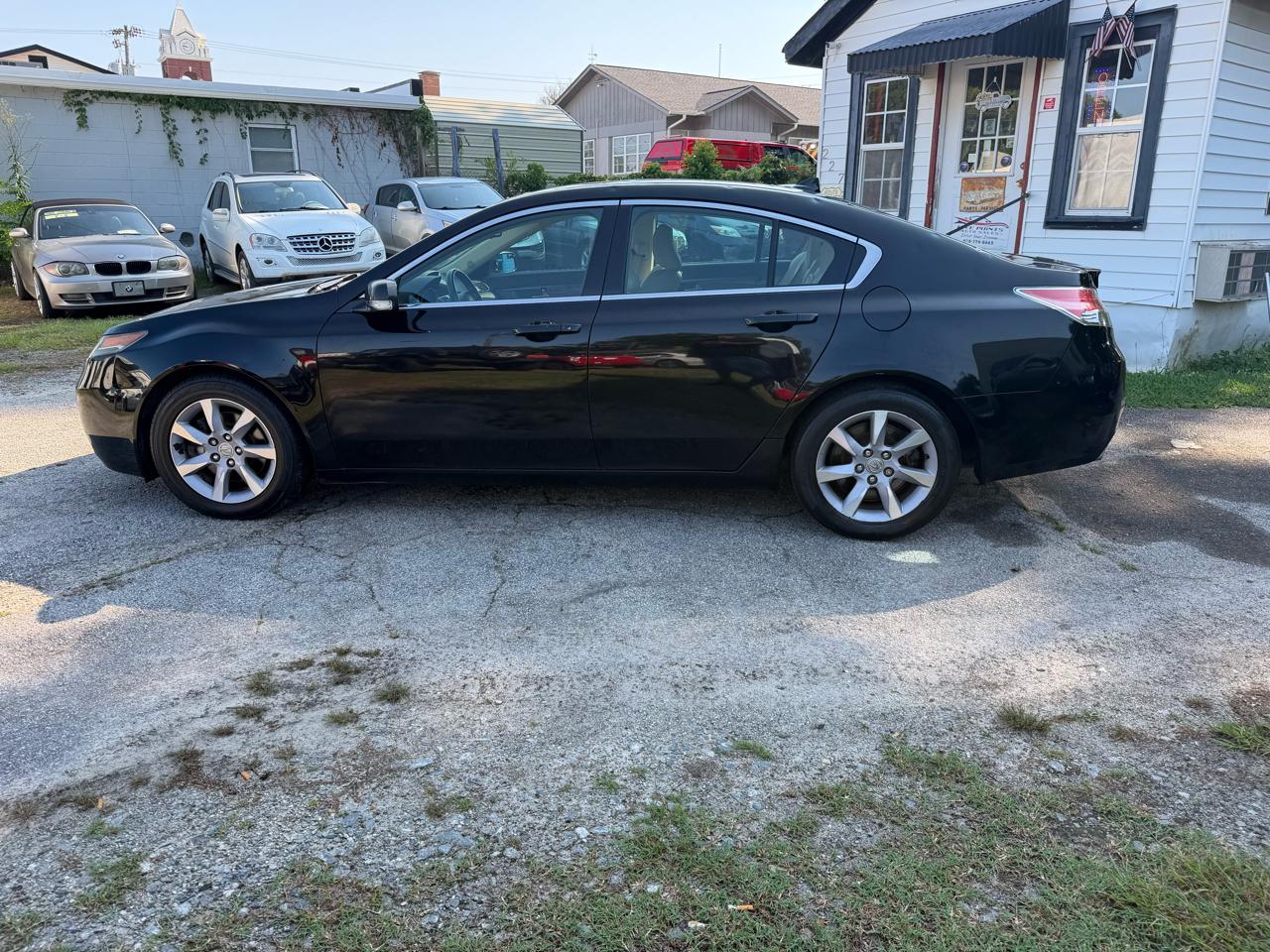 Acura TL 6-Speed AT with Tech Package and 18-In. WP 2014