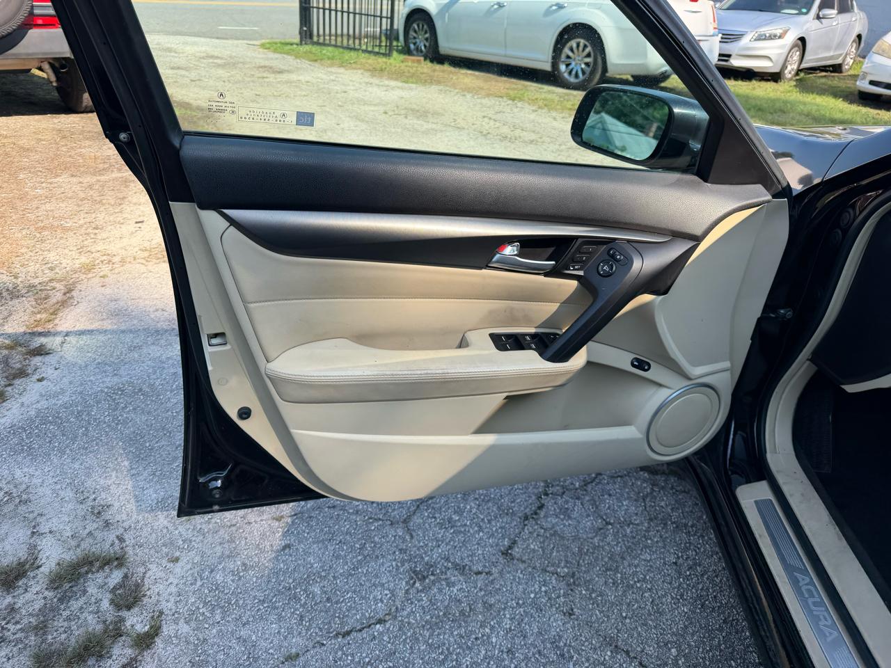 Acura TL 6-Speed AT with Tech Package and 18-In. WP 2014