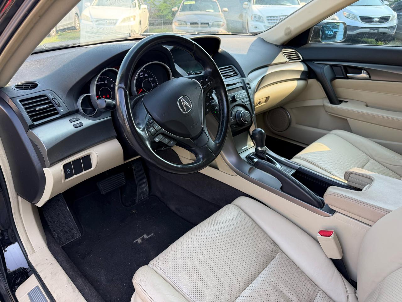Acura TL 6-Speed AT with Tech Package and 18-In. WP 2014