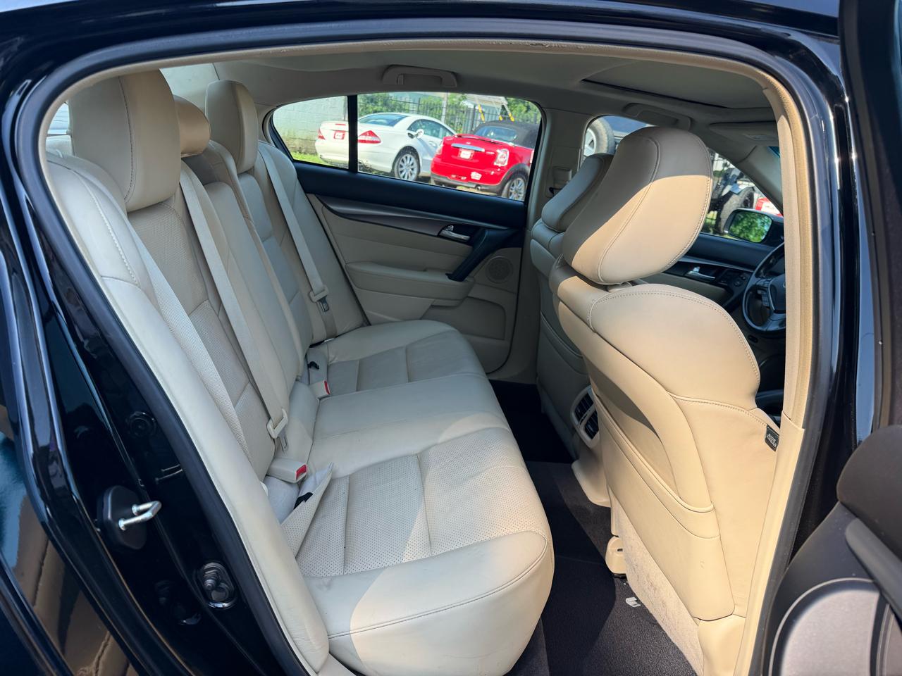 Acura TL 6-Speed AT with Tech Package and 18-In. WP 2014
