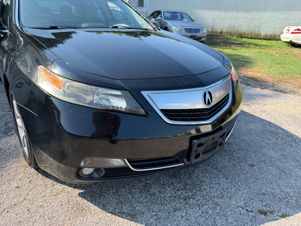 Acura TL 6-Speed AT with Tech Package and 18-In. WP 2014