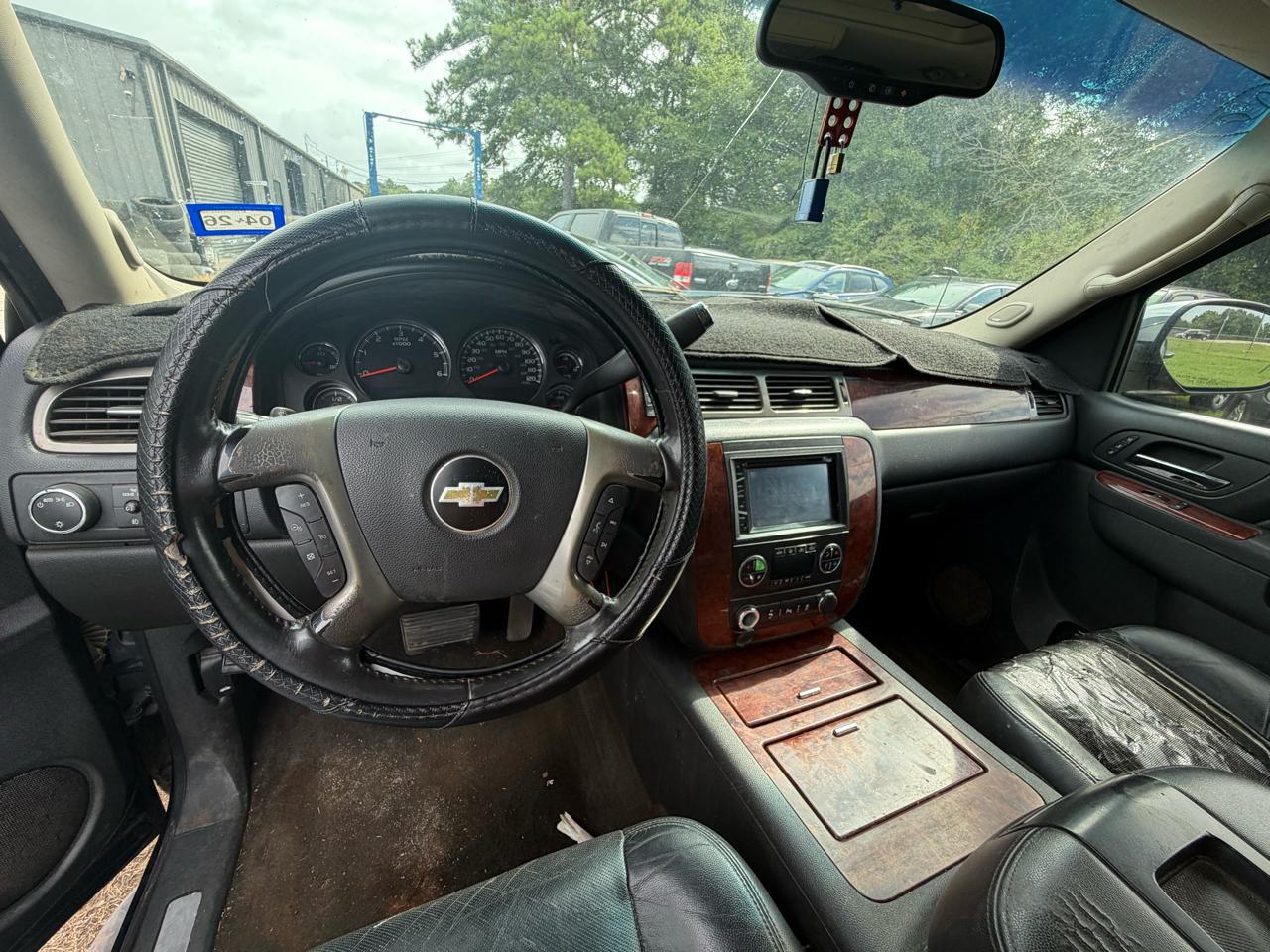 Chevrolet Avalanche LTZ 2WD 2012