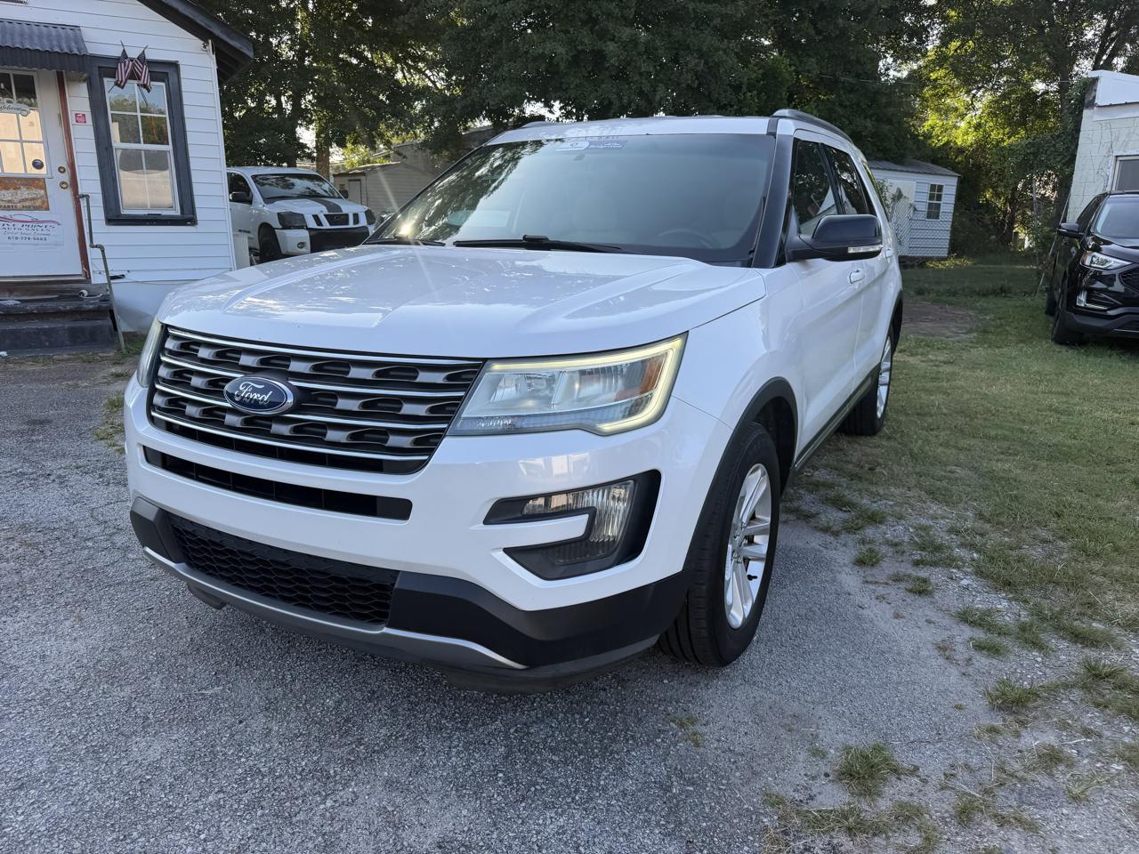 Ford Explorer XLT FWD 2016