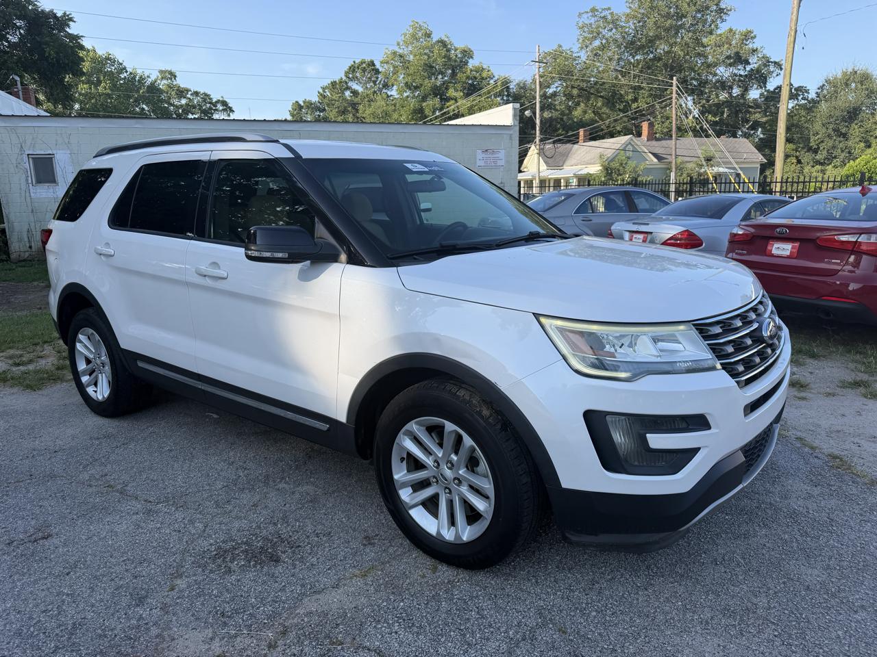 Ford Explorer XLT FWD 2016