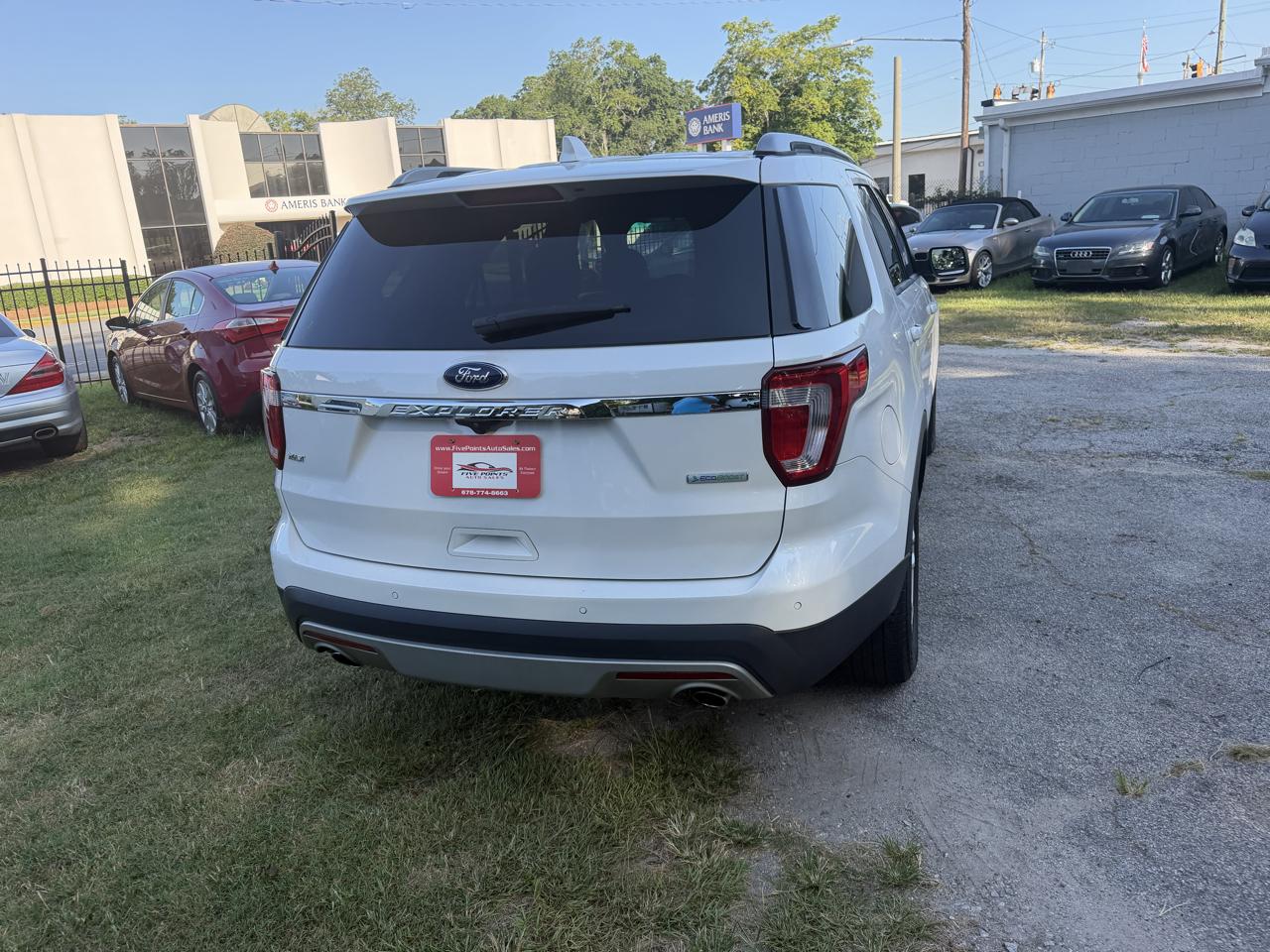 Ford Explorer XLT FWD 2016