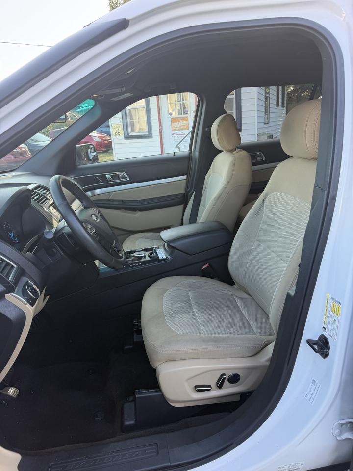 Ford Explorer XLT FWD 2016