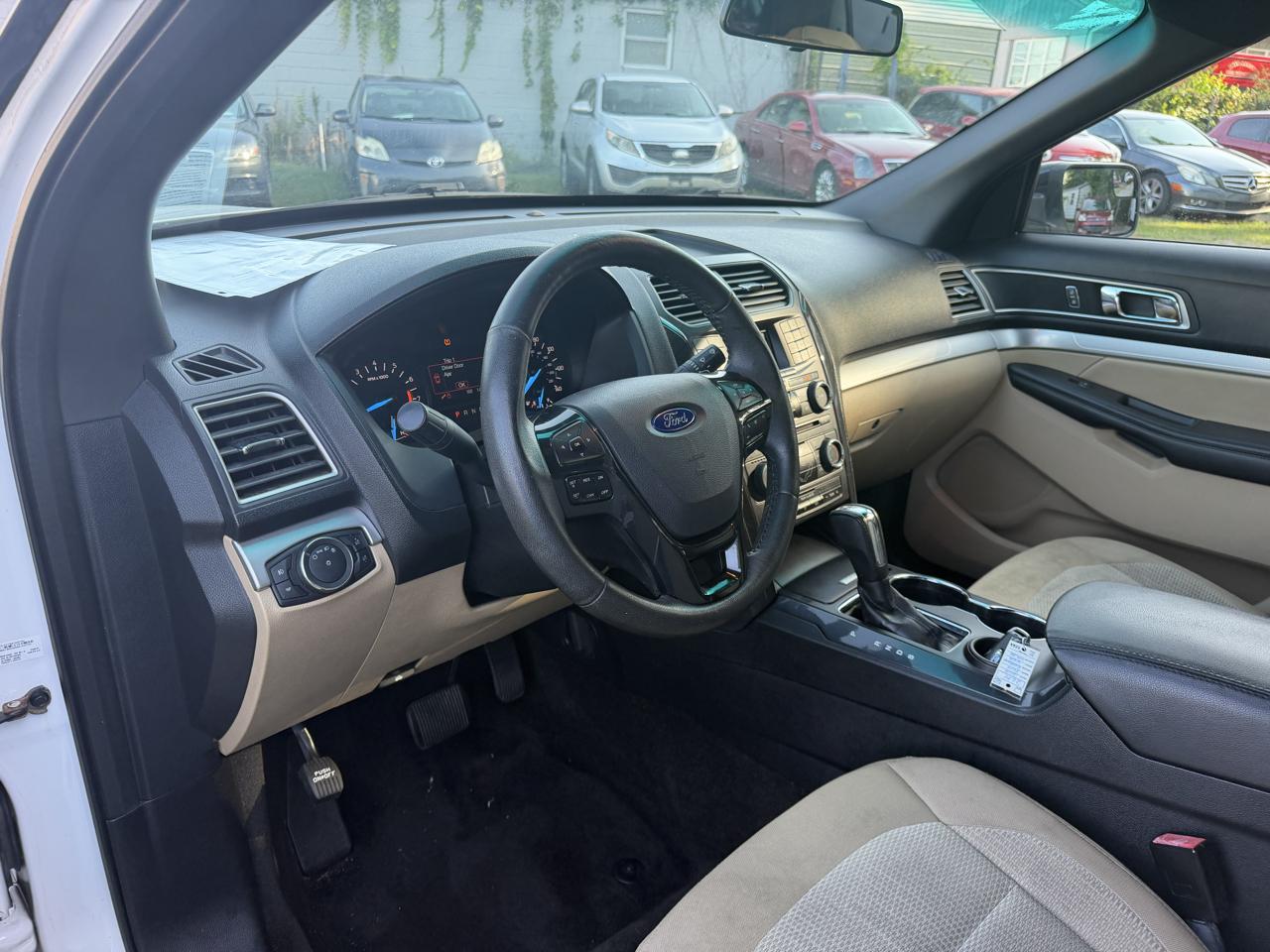 Ford Explorer XLT FWD 2016