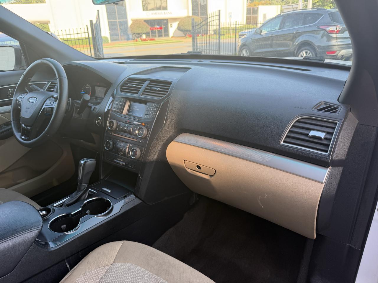 Ford Explorer XLT FWD 2016