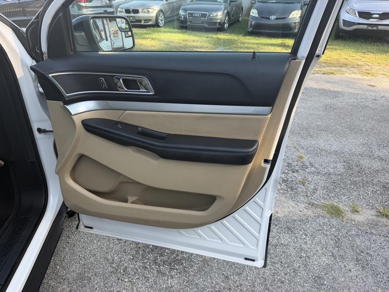 Ford Explorer XLT FWD 2016