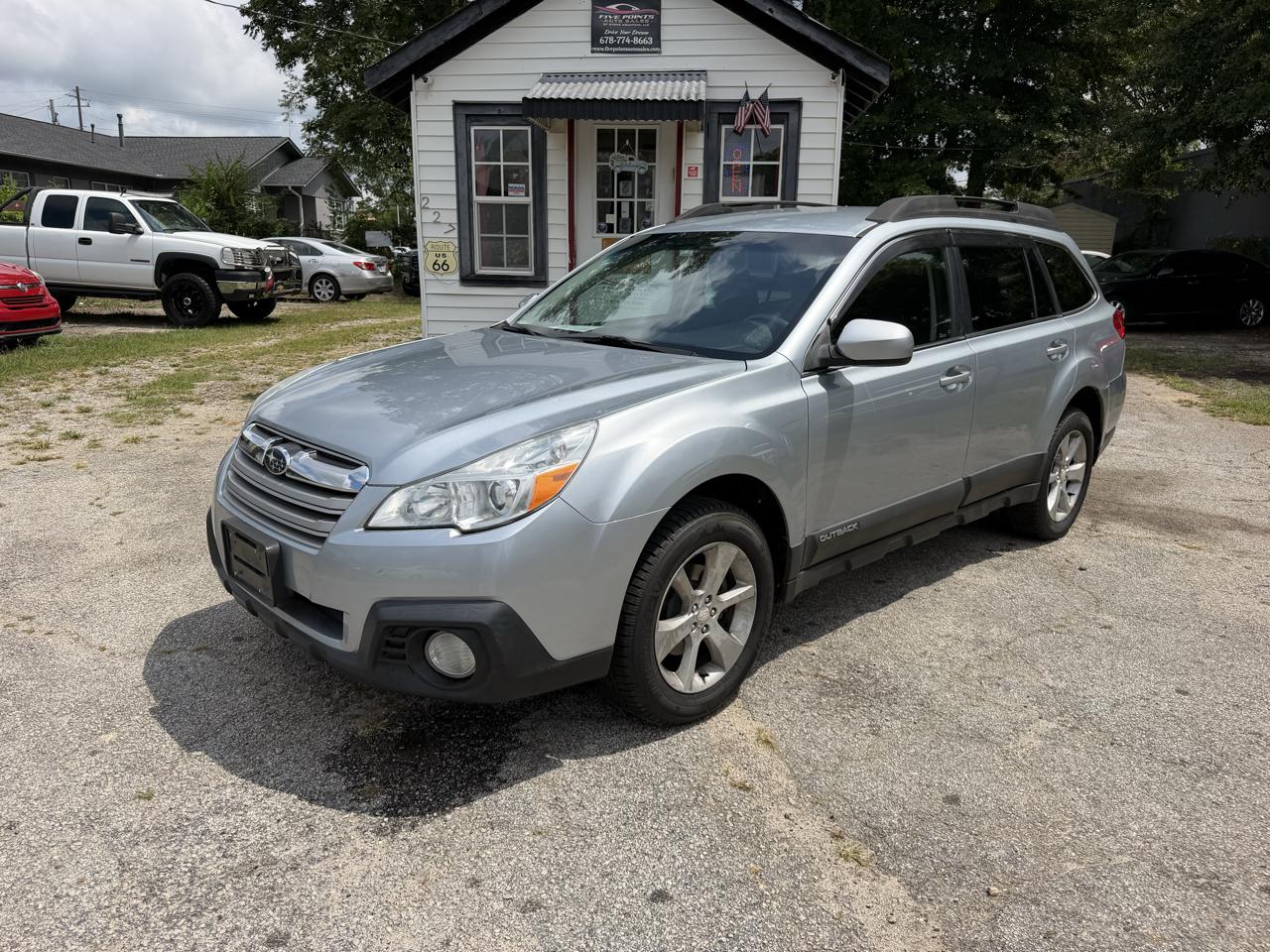 Subaru Outback 2.5i Premium 2013