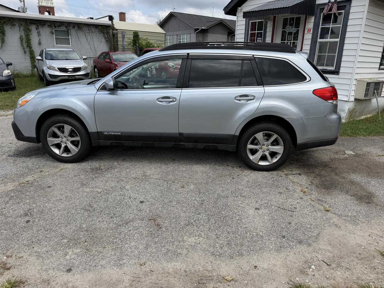 Subaru Outback 2.5i Premium 2013