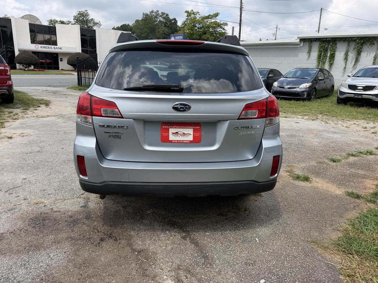 Subaru Outback 2.5i Premium 2013