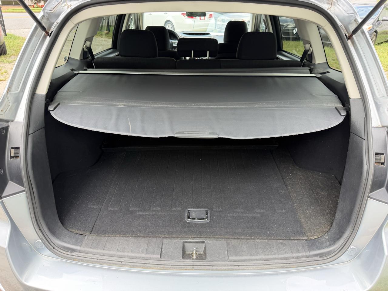 Subaru Outback 2.5i Premium 2013
