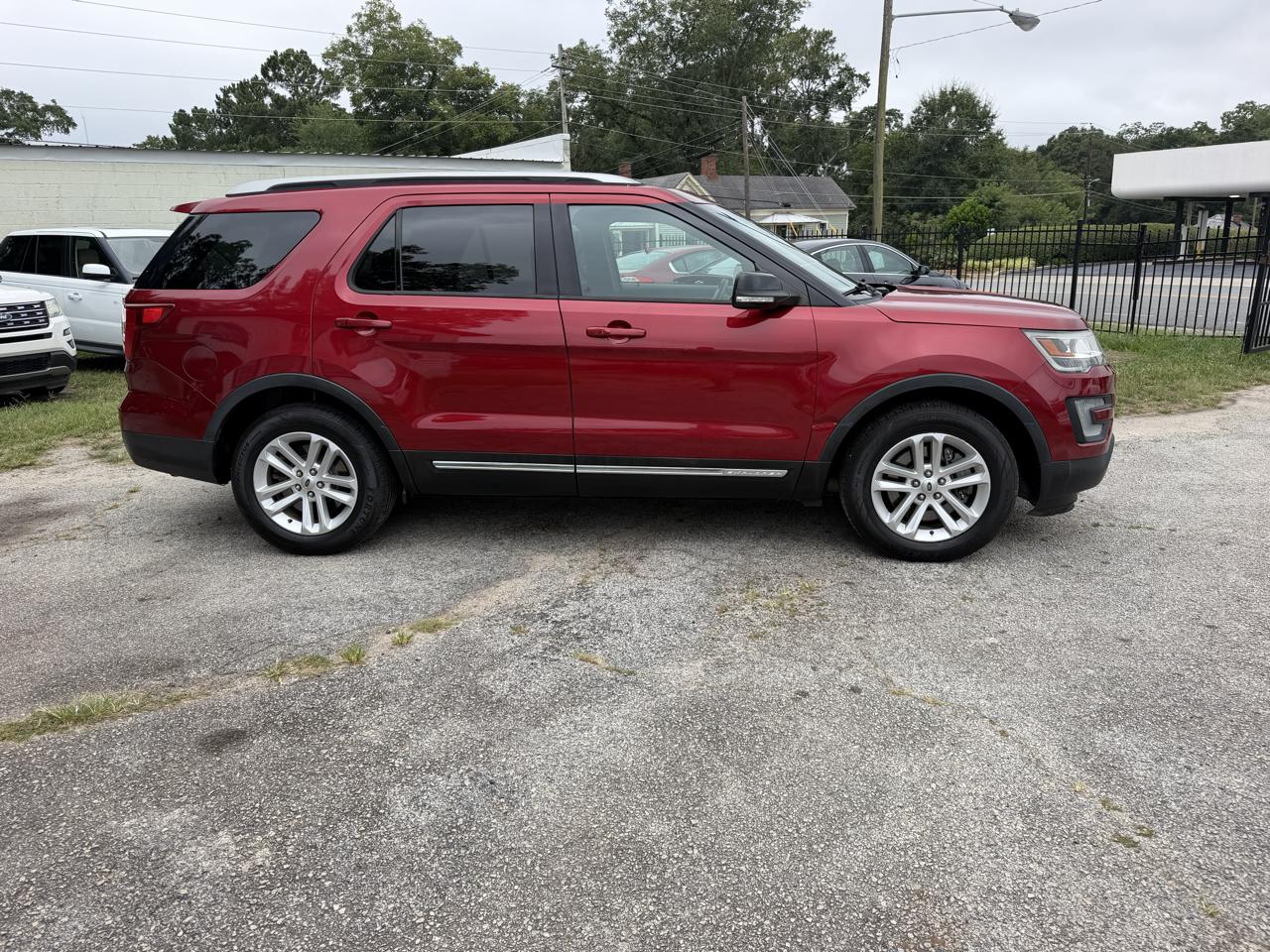 Ford Explorer XLT FWD 2016