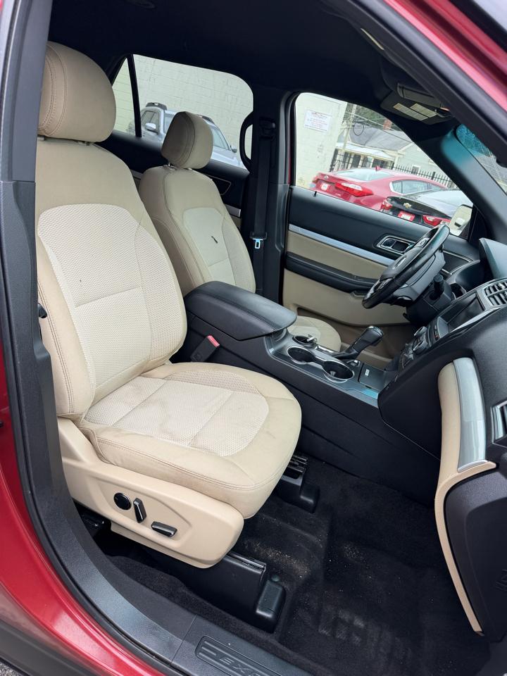 Ford Explorer XLT FWD 2016