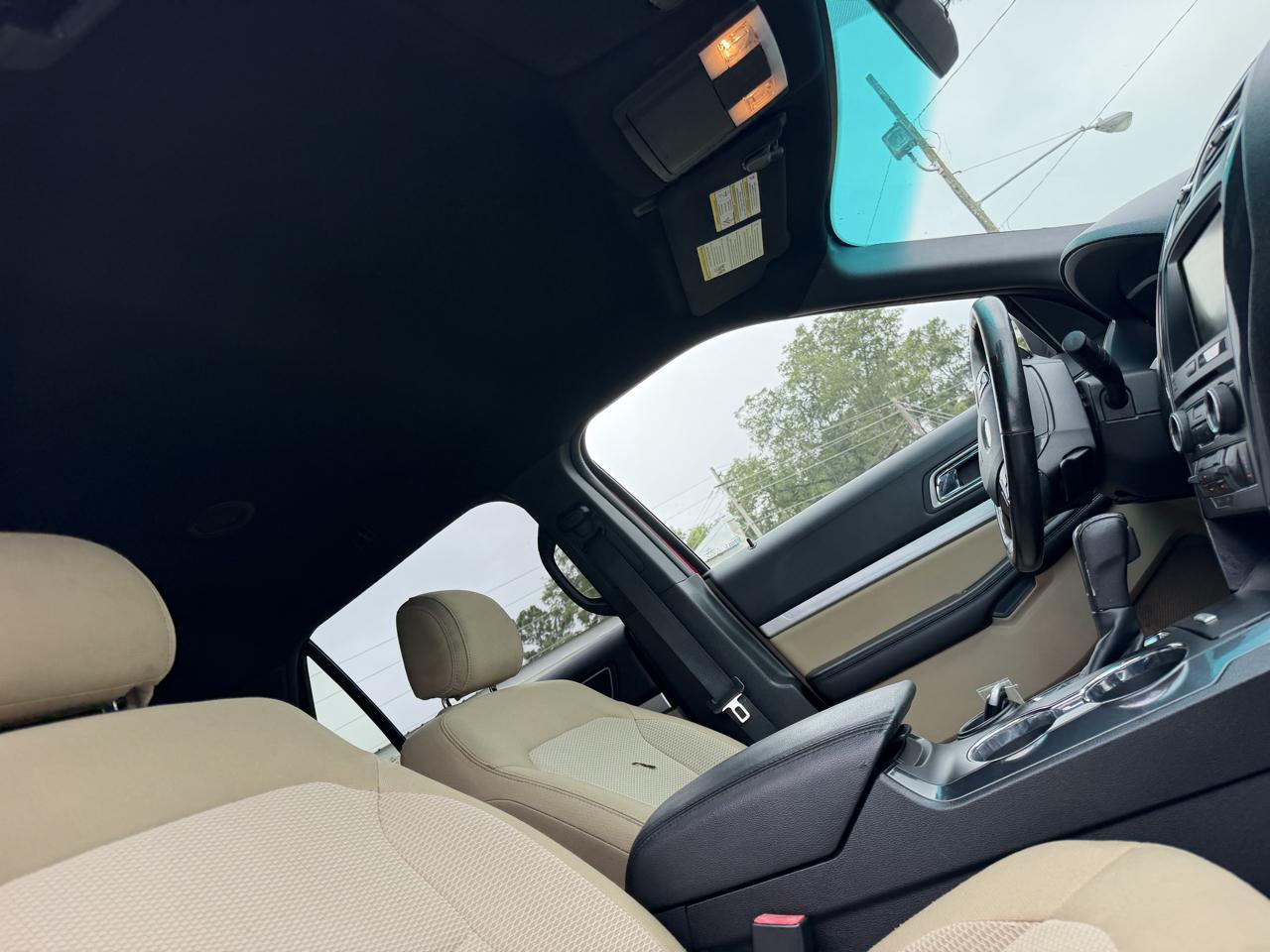Ford Explorer XLT FWD 2016