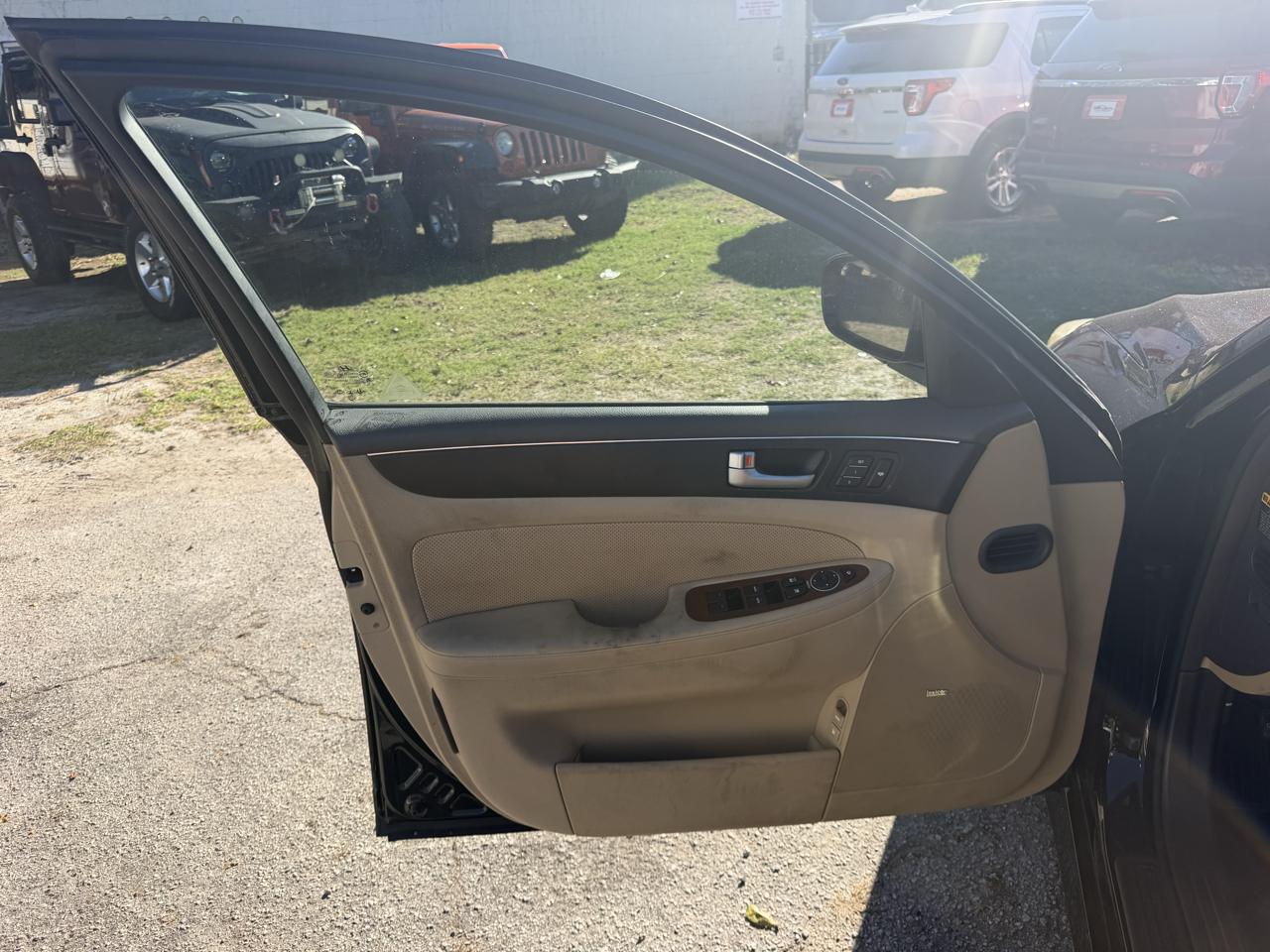 Hyundai Genesis 3.8L 2013