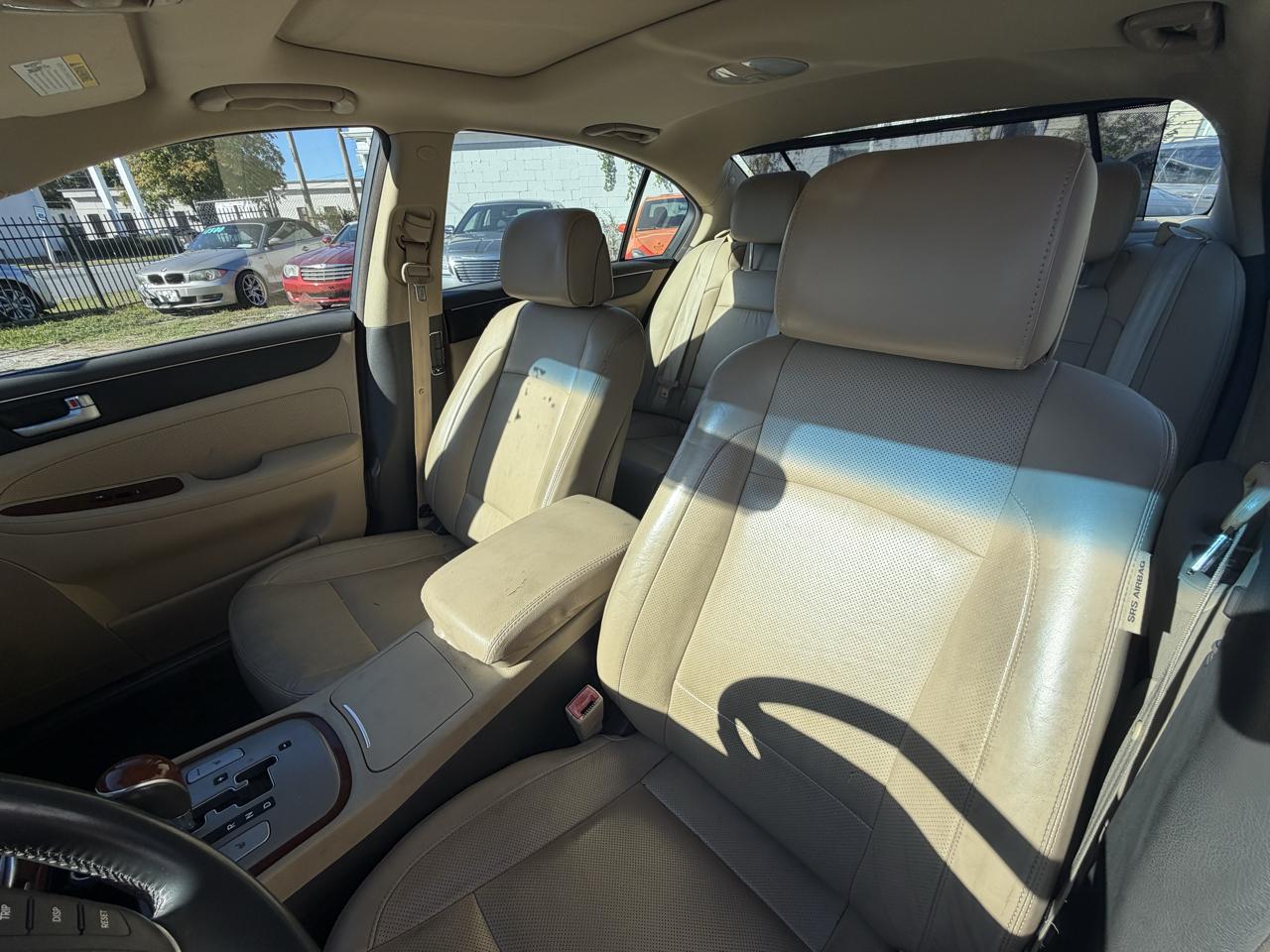 Hyundai Genesis 3.8L 2013
