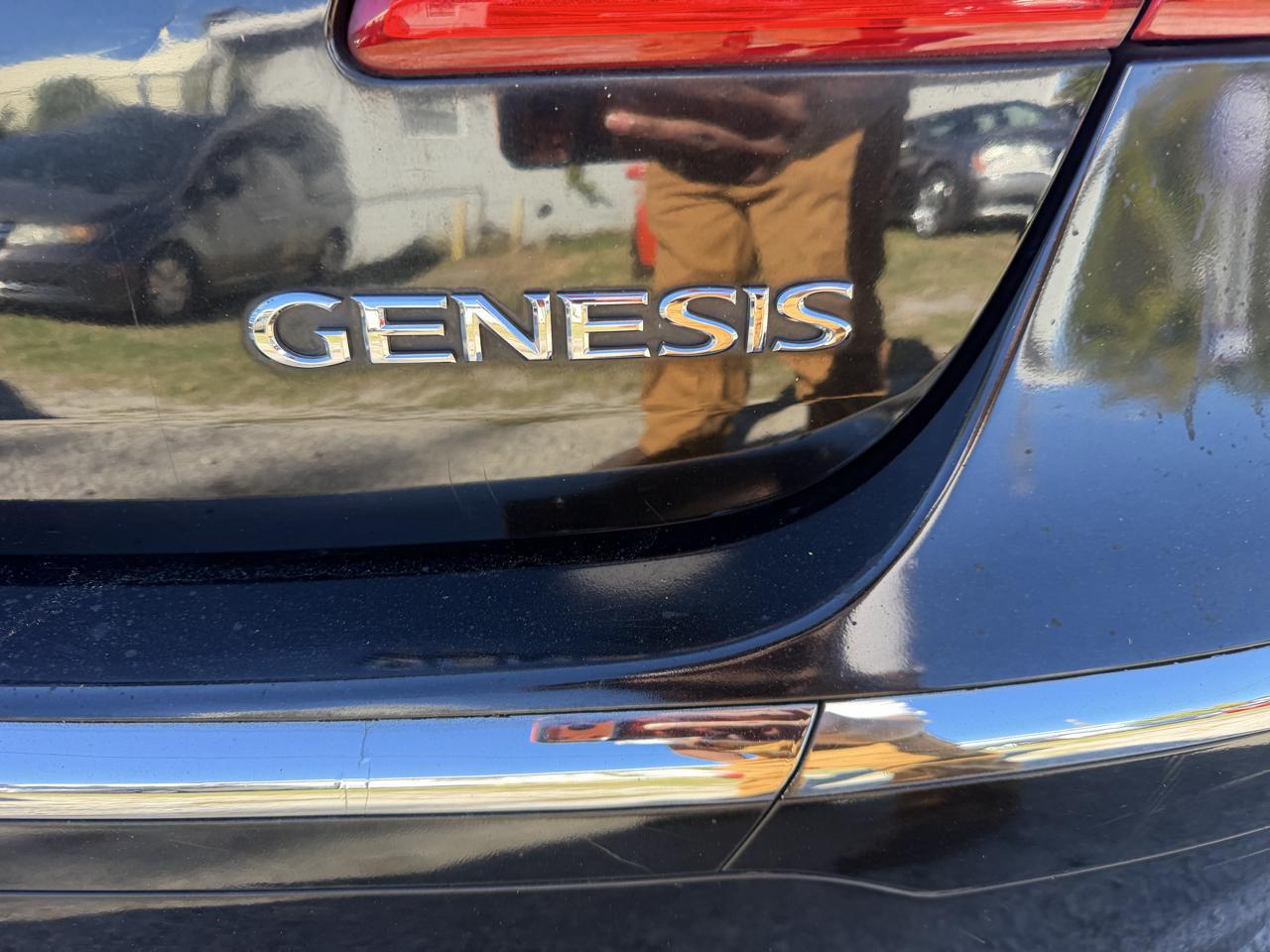 Hyundai Genesis 3.8L 2013