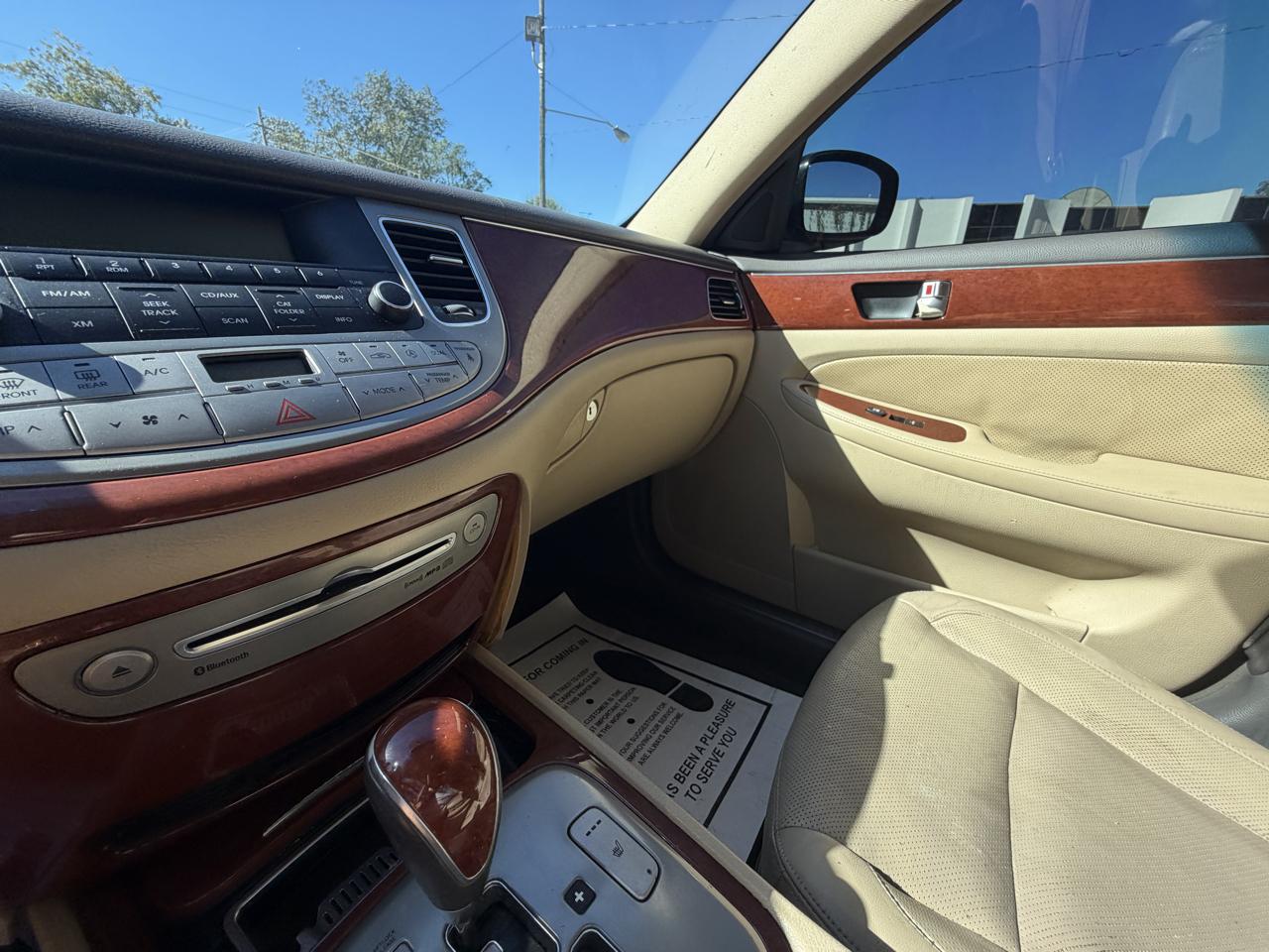 Hyundai Genesis 3.8L 2013